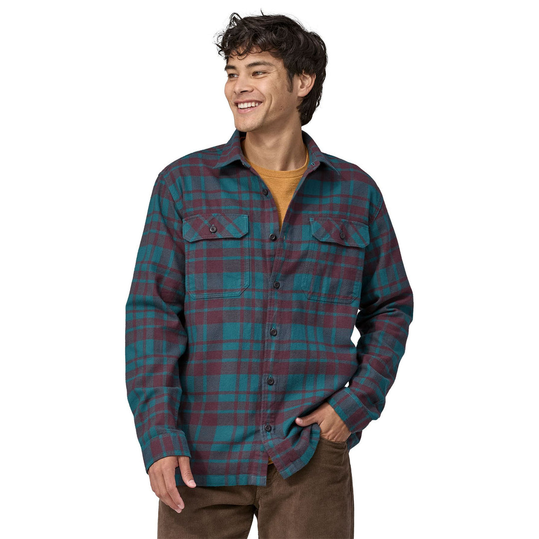 Patagonia Men's L/S Organic Cotton MW Fjord Flannel Shirt Ice Caps: Belay Blue Image 03