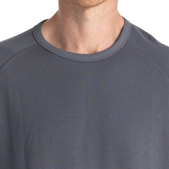 Free Fly Men's Bamboo Lightweight Fleece Crew Storm Cloud Image 03